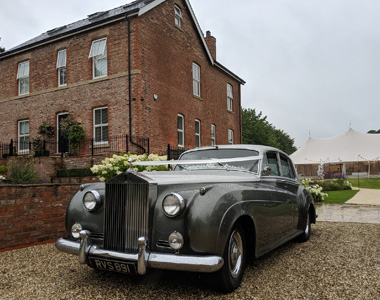 Elegant Wedding Car Fleet